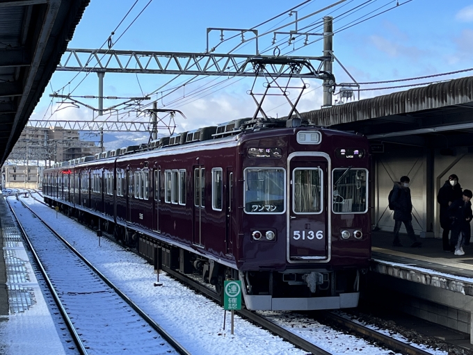 鉄道乗車記録の写真:列車・車両の様子(未乗車)(1)        「山下駅にて。枕木が雪で白く^_^」