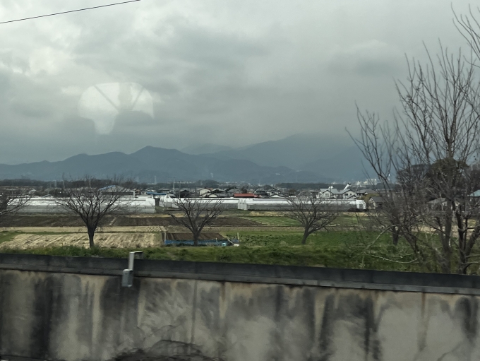 鉄道乗車記録の写真:車窓・風景(12)        「富士山、見えるかなぁ」