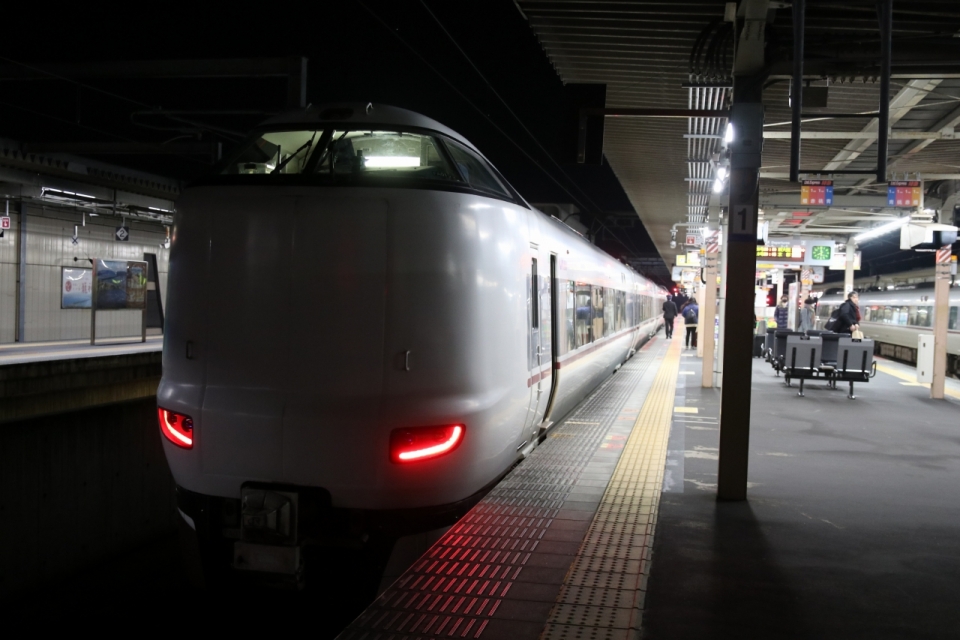 鉄道乗車記録「福知山駅から京都駅」乗車した列車(外観)の写真(3) by hackberry 撮影日時:2022年12月28日