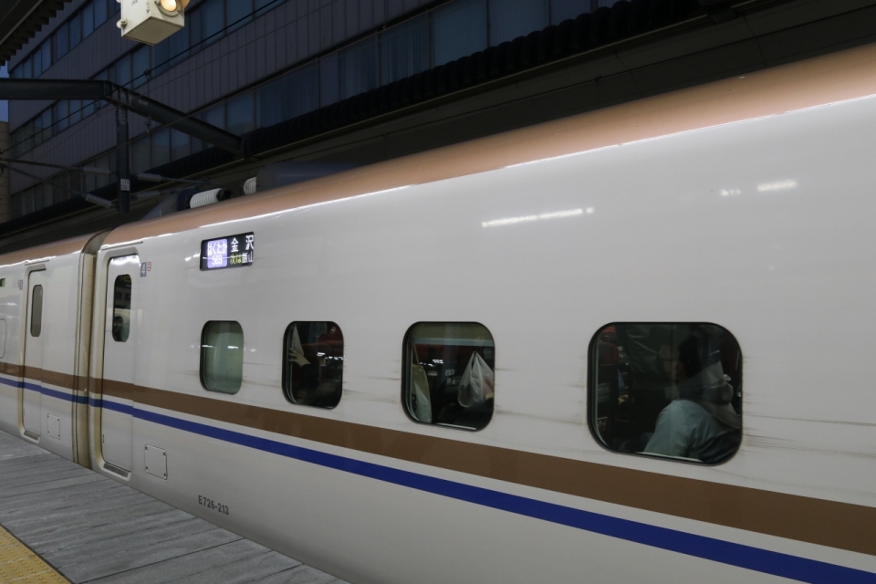 鉄道乗車記録「長野駅から上越妙高駅」乗車した列車(外観)の写真(3) by hackberry 撮影日時:2022年12月30日