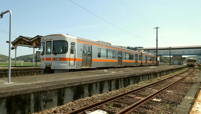 鉄道乗車記録の写真:乗車した列車(外観)(3)     「JR紀勢本線」