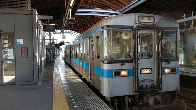 鉄道乗車記録の写真:乗車した列車(外観)(4)     「高知駅 JR土讃線 窪川行」