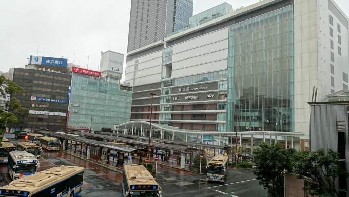 鉄道乗車記録の写真:駅舎・駅施設、様子(1)        「横浜駅（西口）」