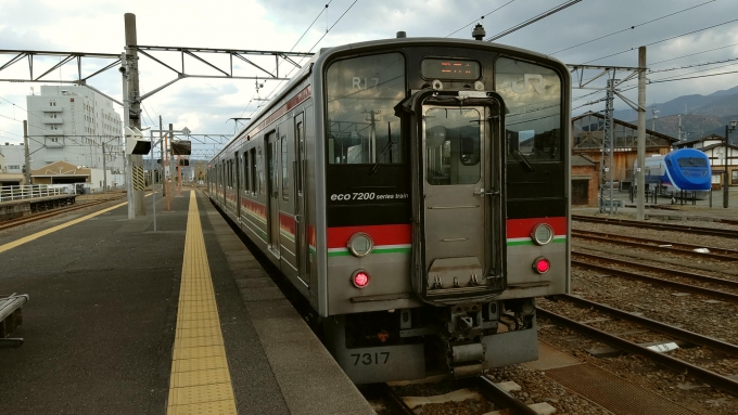 鉄道乗車記録の写真:乗車した列車(外観)(1)          「JR予讃線 伊予西条駅 観音寺行」