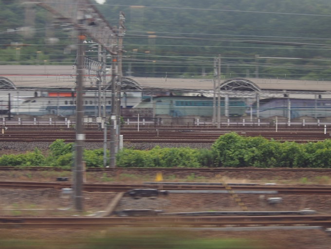 鉄道乗車記録の写真:車窓・風景(1)     「米原付近の有名人達
」