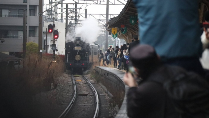 鉄道乗車記録の写真:列車・車両の様子(未乗車)(3)     「鳥栖を去るシーン。
哀愁が漂います。」