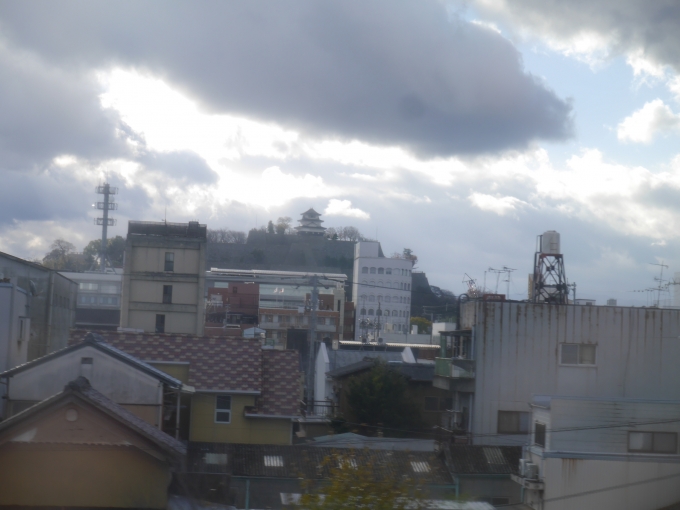 鉄道乗車記録の写真:車窓・風景(2)        「丸亀城」