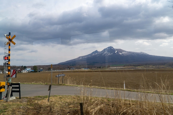 鉄道乗車記録の写真:車窓・風景(11)        「撮影しながら
北海道の雄大な自然を満喫。」