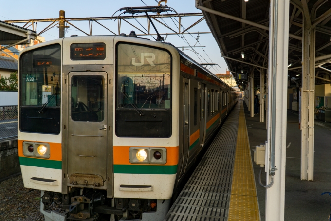鉄道乗車記録の写真:乗車した列車(外観)(2)        「クモハ211-3033
211系A33編成」