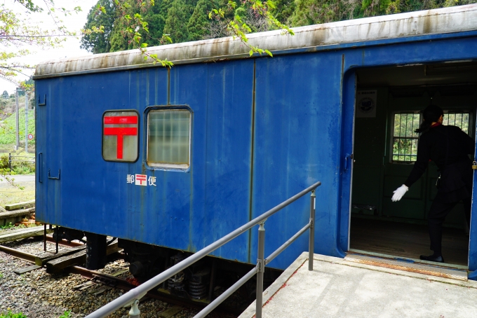 鉄道乗車記録の写真:列車・車両の様子(未乗車)(8)        「オユ10 2565」