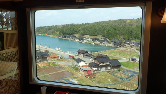 鉄道乗車記録の写真:車窓・風景(11)        「絶景ポイントで一時停車。」