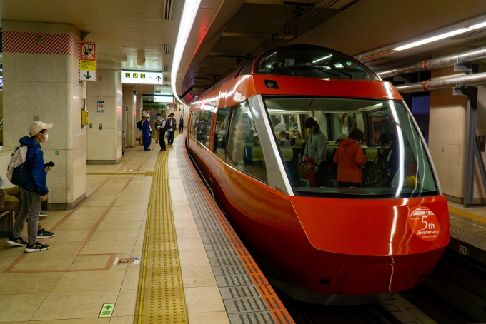 鉄道乗車記録の写真:乗車した列車(外観)(2)        「小田急電鉄 70101
70000形 70051F編成」
