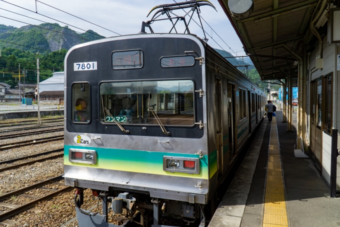 鉄道乗車記録の写真:乗車した列車(外観)(1)        「7801
7500・7800系 7801F編成」