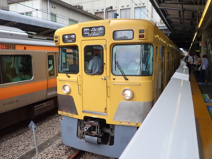 鉄道乗車記録の写真:乗車した列車(外観)(2)        「2032
西武2000系 2031F編成」