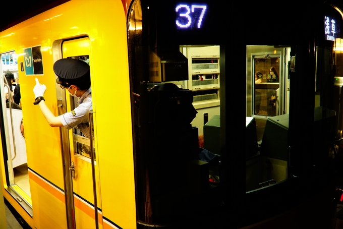 鉄道乗車記録の写真:乗車した列車(外観)(2)        「1107
東京メトロ1000系 1107F編成」