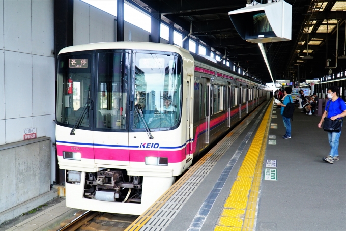 鉄道乗車記録の写真:乗車した列車(外観)(2)        「8753
京王8000系 8703F編成」