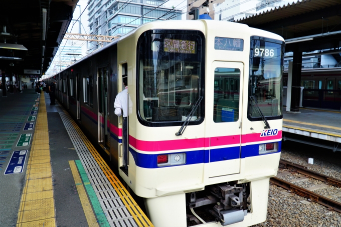 鉄道乗車記録の写真:乗車した列車(外観)(2)        「9786
京王9000系 9736F編成」