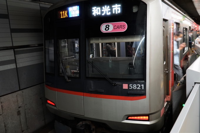 鉄道乗車記録の写真:乗車した列車(外観)(2)     「5821
東急5000系電車」