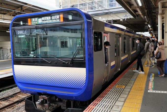 鉄道乗車記録の写真:乗車した列車(外観)(2)     「JR東日本 クハE235-1020
E235系 F20編成」