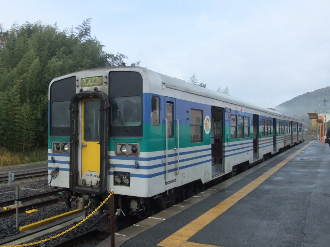 鉄道乗車記録の写真:乗車した列車(外観)(4)        「久留里駅に到着した。」