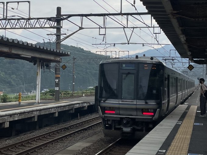 鉄道乗車記録の写真:乗車した列車(外観)(2)        「新快速の湖西線経由敦賀行きに乗車。」
