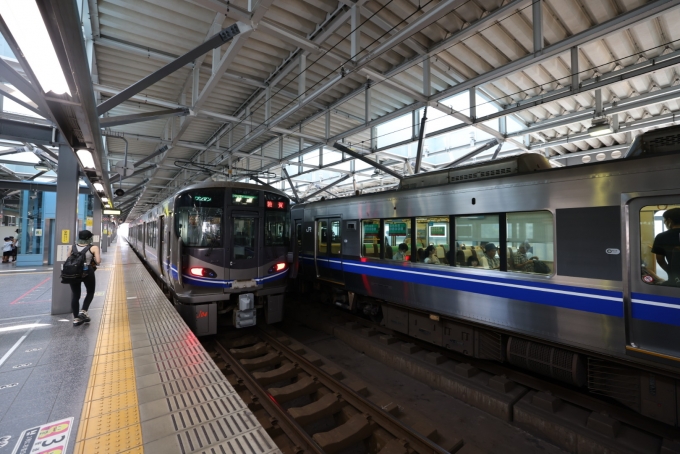 鉄道乗車記録の写真:乗車した列車(外観)(2)        「敦賀行普通列車は、2両。」