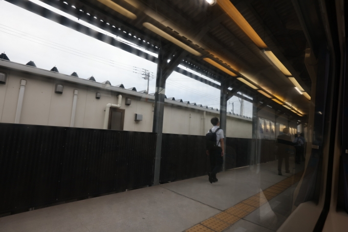 鉄道乗車記録の写真:車窓・風景(6)        「香川県に入って、乗客が増えてくる。」