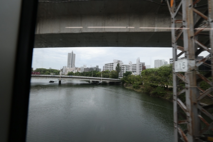 鉄道乗車記録の写真:車窓・風景(10)     「太田川を渡って。」