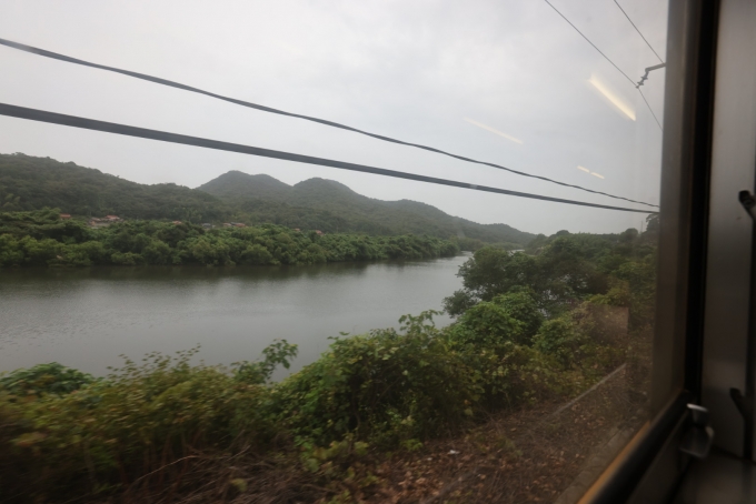 鉄道乗車記録の写真:車窓・風景(11)     「厚東川沿いに出ると宇部は近い。」