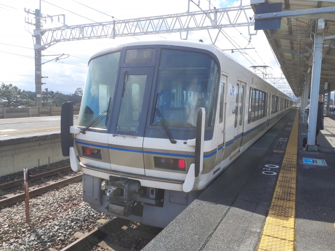 鉄道乗車記録の写真:乗車した列車(外観)(6)        「2812Mは近江舞子到着後折り返し京都行きの回送、回4869Mとなる。」