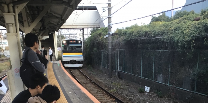 鉄道乗車記録の写真:乗車した列車(外観)(1)     「浜川崎駅4番線に入線する、205系電車。」