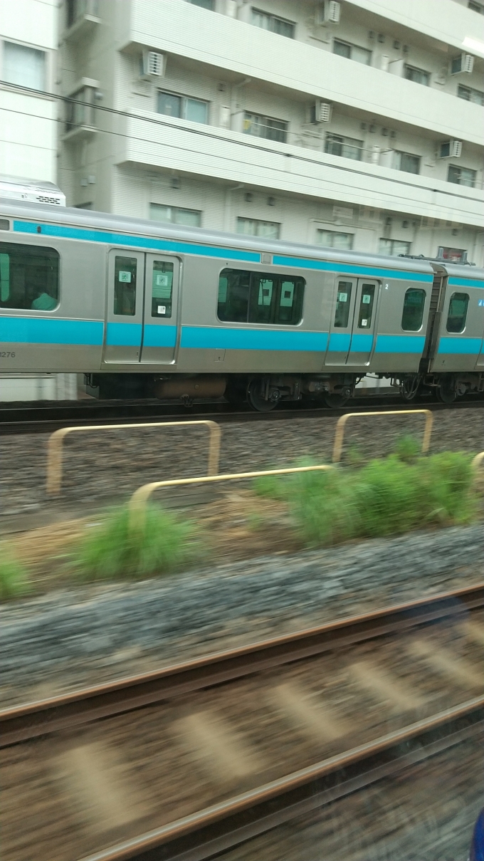 鉄道乗車記録の写真:列車・車両の様子(未乗車)(2)        「大宮駅からしばらくの間、京浜東北線の電車と並走した。7:04発の各駅停車大船行き(723B)と思われる。」