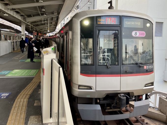 鉄道乗車記録の写真:乗車した列車(外観)(1)          「5151F(5151)の前面
幕切れしているが 30K 急行 渋谷 の幕」