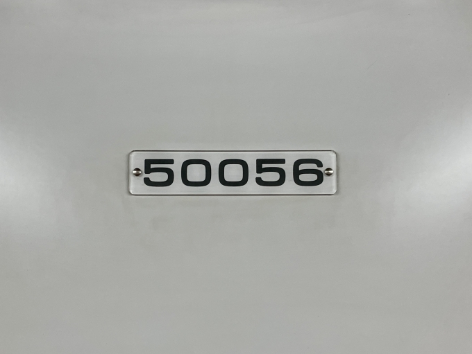鉄道乗車記録の写真:車両銘板(2)        「50056 の車両銘板」