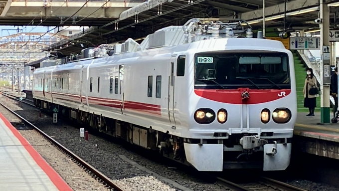 鉄道乗車記録の写真:列車・車両の様子(未乗車)(5)        「9412Mとして通過する E491系 (East i- E)」