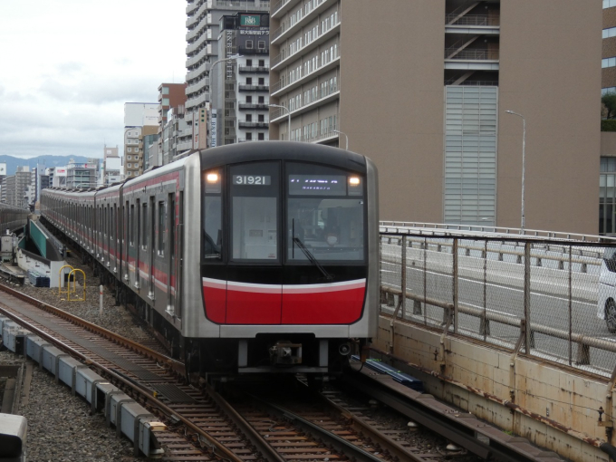 大阪メトロ 31921 (大阪市営地下鉄30000系) 車両ガイド | レイルラボ