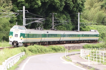 JR西日本 国鉄381系電車 特急やくも　緑やくも色 鉄道フォト・写真 by im1527さん 根雨駅：2024年06月08日14時ごろ