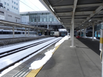 JR東日本 鉄道フォト・写真 by そらさん 八戸駅 (JR)：2024年03月10日10時ごろ