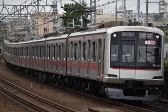 東急電鉄 東急クハ5850形 5860 鉄道フォト・写真 by 湘南特快さん 多摩川駅：2024年06月24日15時ごろ