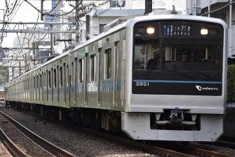 小田急電鉄 小田急クハ3050形 3951 鉄道フォト・写真 by 湘南特快さん 参宮橋駅：2024年07月13日09時ごろ