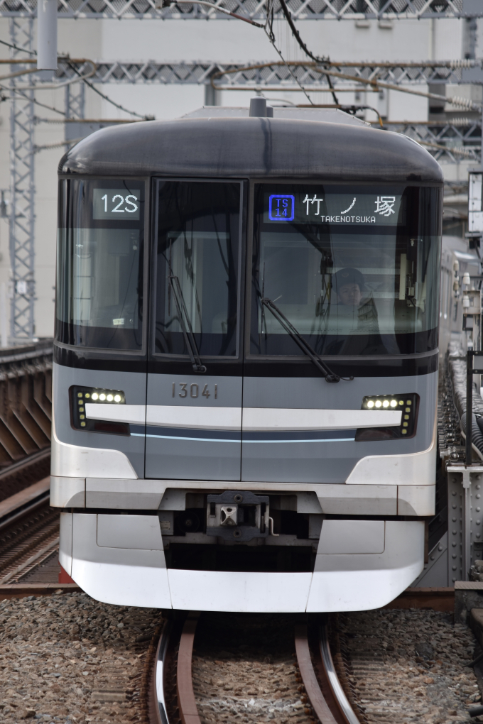 東京メトロ 13041 (東京メトロ13000系) 車両ガイド | レイルラボ(RailLab)
