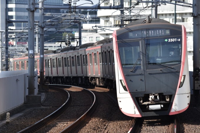 東京都交通局 5501-8 (都営5500形) 車両ガイド | レイルラボ(RailLab)