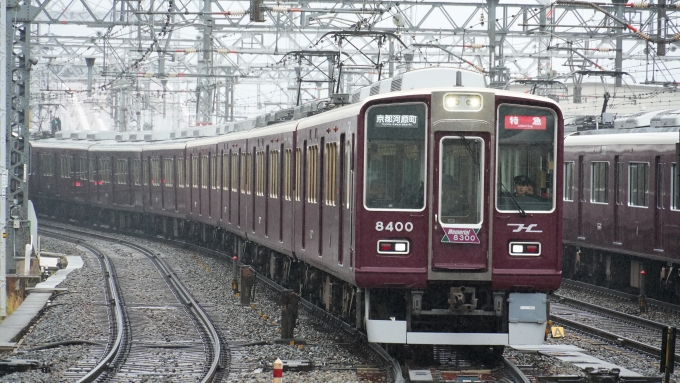 阪急電鉄 8400 (阪急8300系) 車両ガイド | レイルラボ(RailLab)