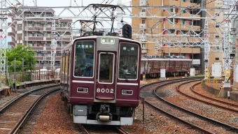 阪急電鉄 阪急8000形(Mc) 8002 鉄道フォト・写真 by あずきさん 中津駅 (大阪府|阪急)：2024年06月24日12時ごろ