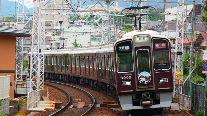 鉄道フォト・写真：阪急電鉄 阪急9000系電車 9002 岡本駅 (兵庫県) 鉄道フォト・写真 by あずきさん - 撮影日 2024/06/25 12:45