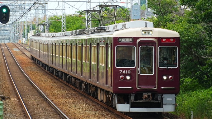 鉄道フォト・写真：阪急電鉄 阪急7300系電車 7410 西山天王山駅 鉄道フォト・写真 by あずきさん - 撮影日 2024/07/13 10:39