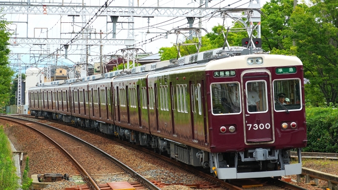 鉄道フォト・写真：阪急電鉄 阪急7300系電車 7300 西向日駅 鉄道フォト・写真 by あずきさん - 撮影日 2024/07/13 10:56