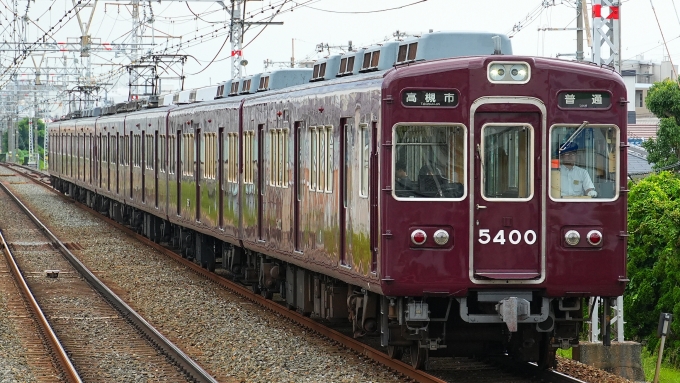 鉄道フォト・写真：阪急電鉄 阪急5300系電車 5400 総持寺駅 鉄道フォト・写真 by あずきさん - 撮影日 2024/07/13 13:41