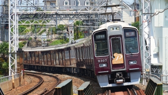 阪急電鉄 阪急9303形(Mc) 9307 鉄道フォト・写真 by あずきさん 大山崎駅：2024年07月21日12時ごろ