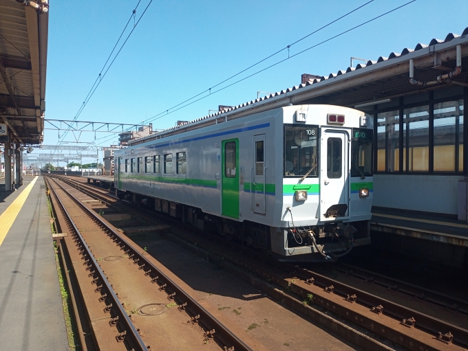 鉄道フォト・写真：JR北海道キハ150形気動車  キハ150-108 千歳駅 (北海道) 鉄道フォト・写真 by ラブ＆ピースさん - 撮影日 2024/07/14 08:55